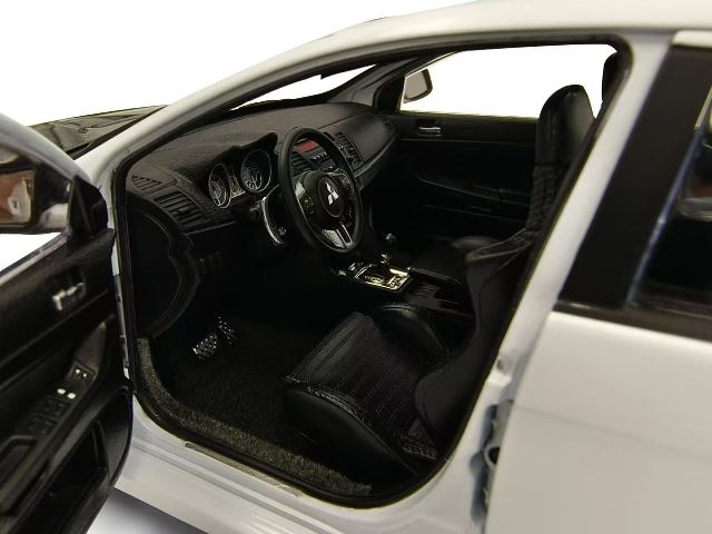 新品 VT18002 VIAT MODEL 1/18 三菱 Lancer Evolution ランサー