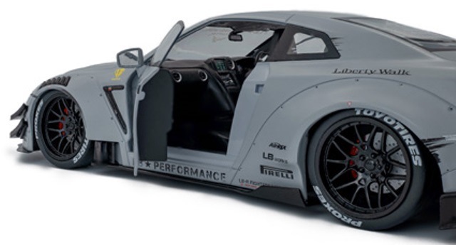 予約 S1805821 SOLIDO 1/18 日産 GT-R (R35) Liberty Walk Body Kit
