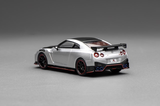 新品 M63523 モーターヘリックス 1/64 Nissan GT-R NISMO (R35