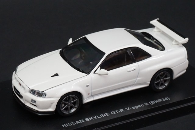 1/43 京商 03381W 日産 スカイライン GT-R (BNR34) VスペックⅡ