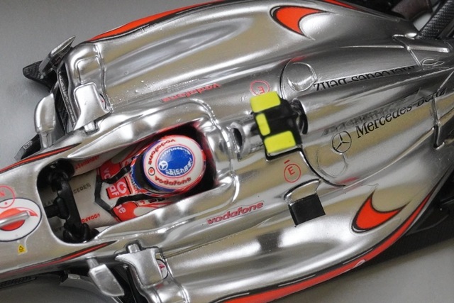 1/43 ミニチャンプス 533114304 ボーダフォン マクラーレン メルセデス