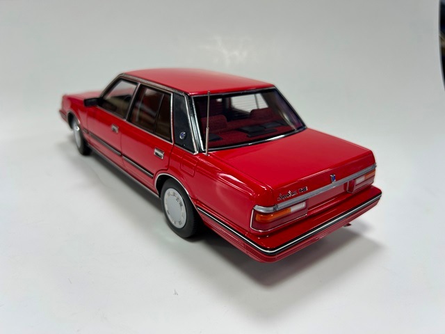 新品 8250614R-1 XiaoGuang MODEL 1/18 トヨタ クラウン MS122 レッド