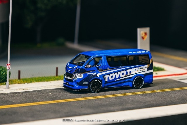 新品 T64-038-TOYO Tarmac Works 1/64 トヨタ Toyota Hiace Widebody