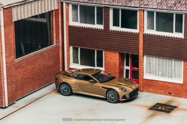 まとめ売り4ダース　専用販売 予約 T64G-004-BR Tarmac Works 1/64 アストンマーティン Aston Martin
