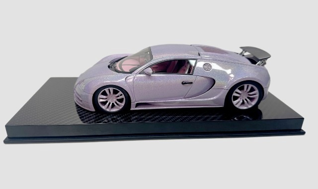 ブガッティ・ヴェイロン 1/18 スケール　中古 Bugatti (ブガッティ) ミニカー Bugatti Veyron Sportwagen 1:18