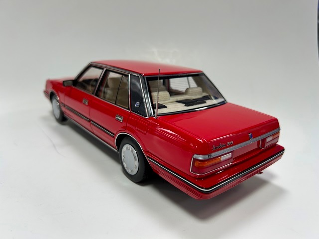 新品 8250614R-2 XiaoGuang MODEL 1/18 トヨタ クラウン MS122 レッド
