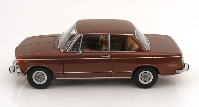 新品 KKDC120084 KK scale 1/12 BMW 2002 ti Diana 1970 ブラウン