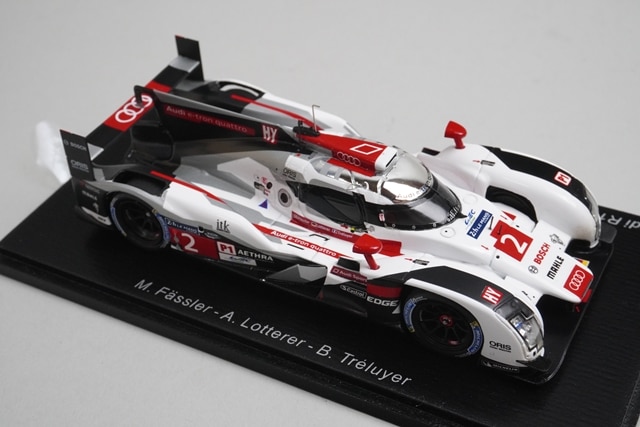 1/43 スパーク 43LM14 アウディ R18 e-tron quattro Audi Sport Team