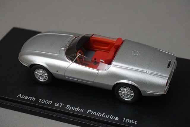 1/43 スパーク S1302 アバルト 1000 GT スパイダー ピニンファリーナ