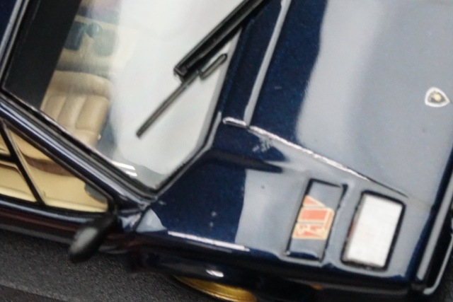 1/43 イクソ CLC025 ランボルギーニ Countach LP400S W.Wolf