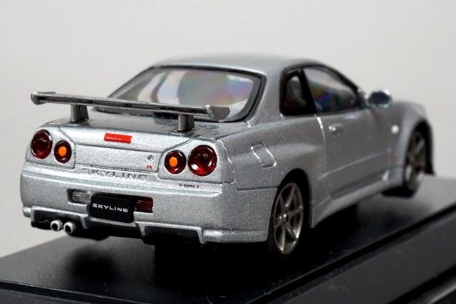 1/43 エブロ 43058 日産 スカイライン GT-R (R34) VスペックⅡ