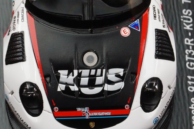 1/43 スパーク SB141 ポルシェ 911 GT3 R #117 24H SPA 2017 KUS