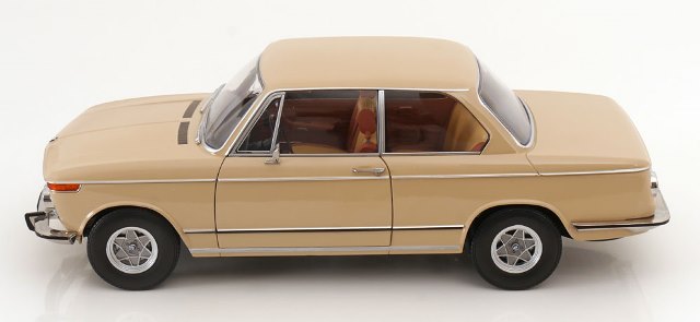 【ネット限定】 KKDC120085 新品 KK 1971 1シリーズ 1602 BMW 1/12 scale ミニカー