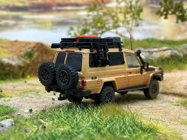 VDJ78 トゥループキャリア ミニカー 1/64 VDJ78 トゥループキャリア ミニカー 1/64 - メルカリ