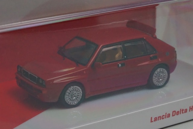 新品 T64R-TL049-RED Tarmac Works 1/64 ランチア Lancia Delta HF