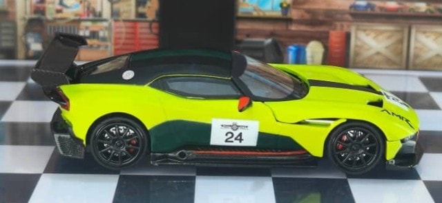 予約 Fine Works64 1/64 アストンマーティン ヴァルカン Vulcan