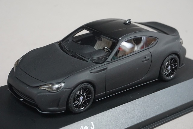 1/43 ���� R43001MKB �ȥ西 86 �������ꥹ�� J �ޥåȥ֥�å�