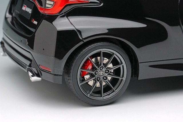 予約 EML182D メイクアップ/アイドロン 1/18 トヨタ GRヤリス RZ