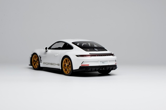 予約 IM1830WH-C IVY Tailor 1/18 ポルシェ PORSCHE 911 S/T 992 White