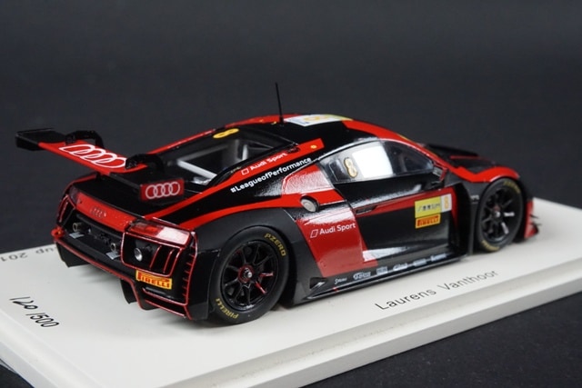 1/43 スパーク 43MC16 アウディ R8 LMS #8 Winner Macau GT World Cup