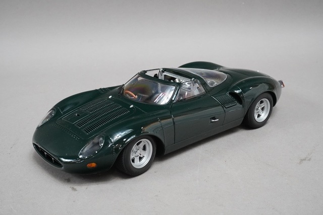 1/18 オートアート 73541 ジャガー XJ13 1967 グリーン, Boost 