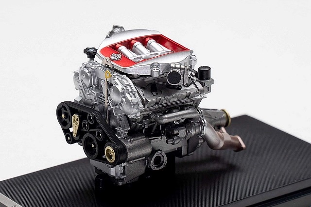 新品 M83501 モーターヘリックス 1/18 Nissan GT-R R35 50th