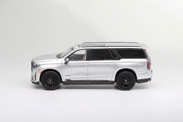 1/64エスカレード 1:64 Alloy diecast car model Cadillac Escalade ESV SUV 2023