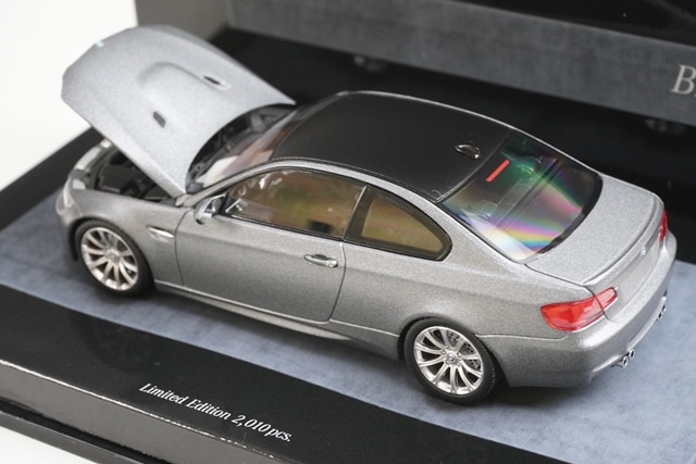 1/43 ミニチャンプス 436026321 BMW M3 (E92) 2008 マットグレー