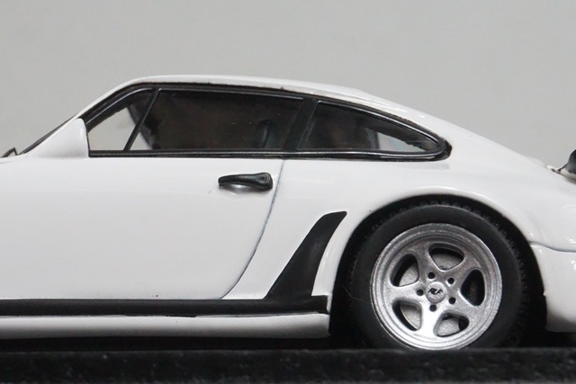 1/43 スパーク RDC003 RUF BTR ライトウエイト リミテッドエディション