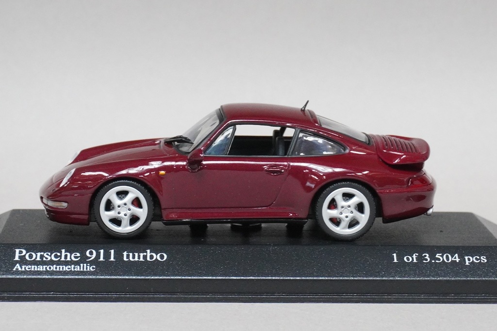 1/43 ミニチャンプス 430069208 ポルシェ 911 (993) ターボ 1995