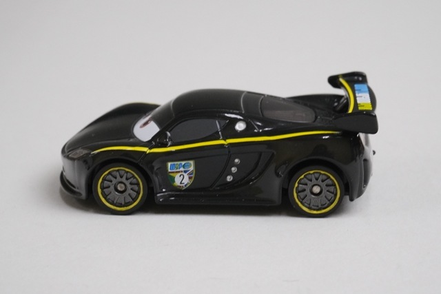 トミカ カーズ　ルイス・ハミルトン Amazon.co.jp: ティズニー トミカ カーズ C-26 ルイス