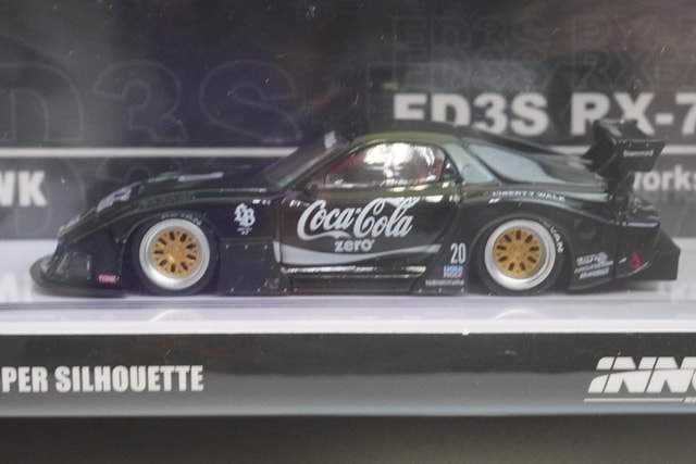 INNO64 イノモデルマツダ RX7 FD3S LBWKスーパーシルエット8個 INNO Models(イノモデル) 1/64 Mazda RX7 (FD3S) LB-WORKS