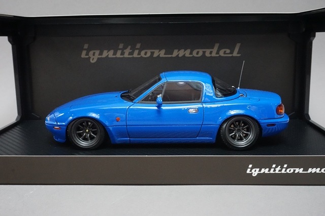 イグニッションモデル 1/18 ユーノス ロードスター (NA) ブルー
