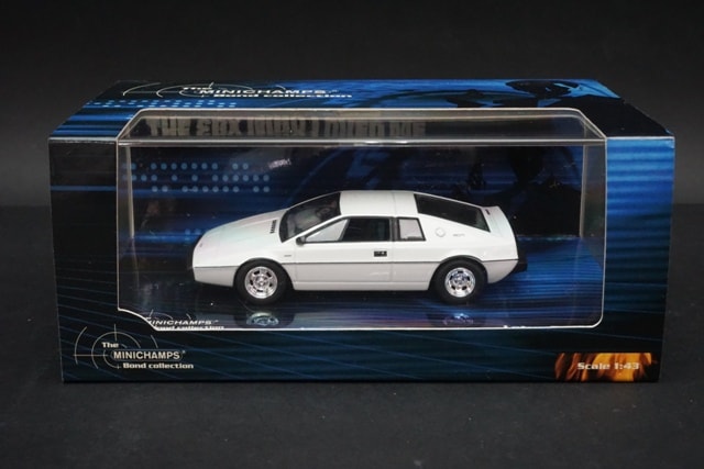 1&frasl;43 ミニチャンプス 400135220 Lotus Esprit S1 BOND collection