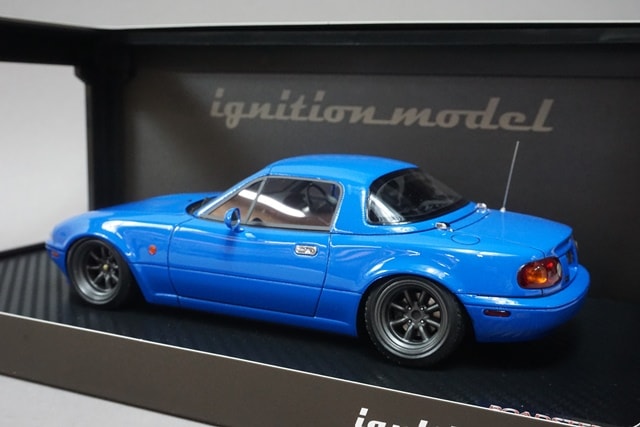 1/18 イグニッションモデル IG0668 ユーノス ロードスター (NA