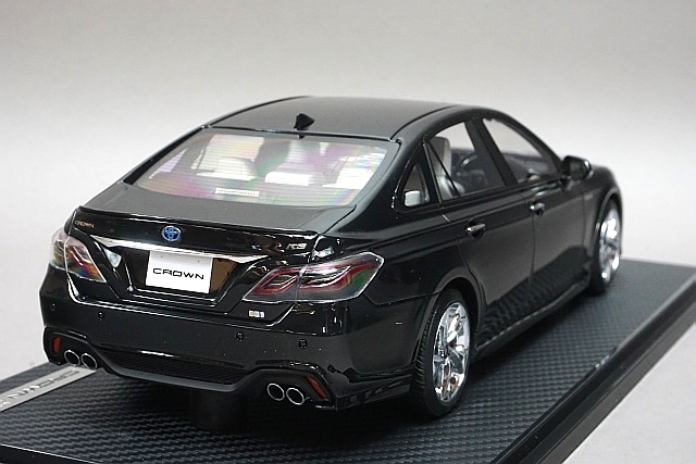 1/18 イグニッションモデル IG1682 トヨタ クラウン (220) 3.5L RS