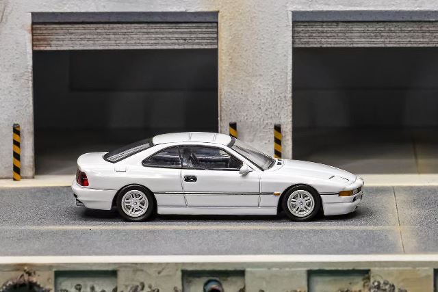 新品 LL-028-213 Shadow 1/64 BMW 850 CSi White(LHD), Boost Gear