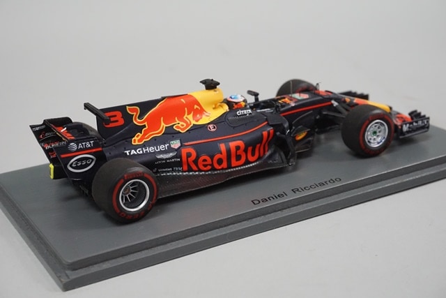 1/43 スパーク S5047 レッドブルレーシング タグホイヤー RB13