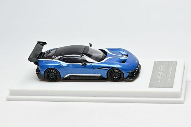 新品 Fine Works 1/64 アストンマーティン ヴァルカン Aston Martin