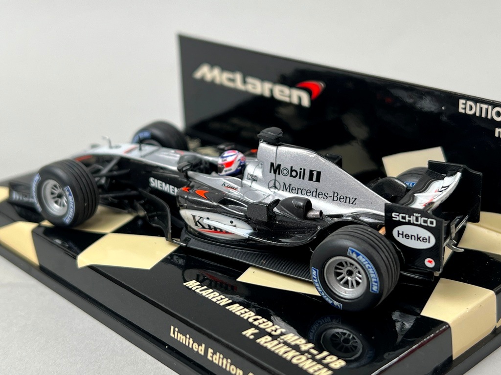 1/43 ミニチャンプス 530044316 マクラーレン メルセデス MP4