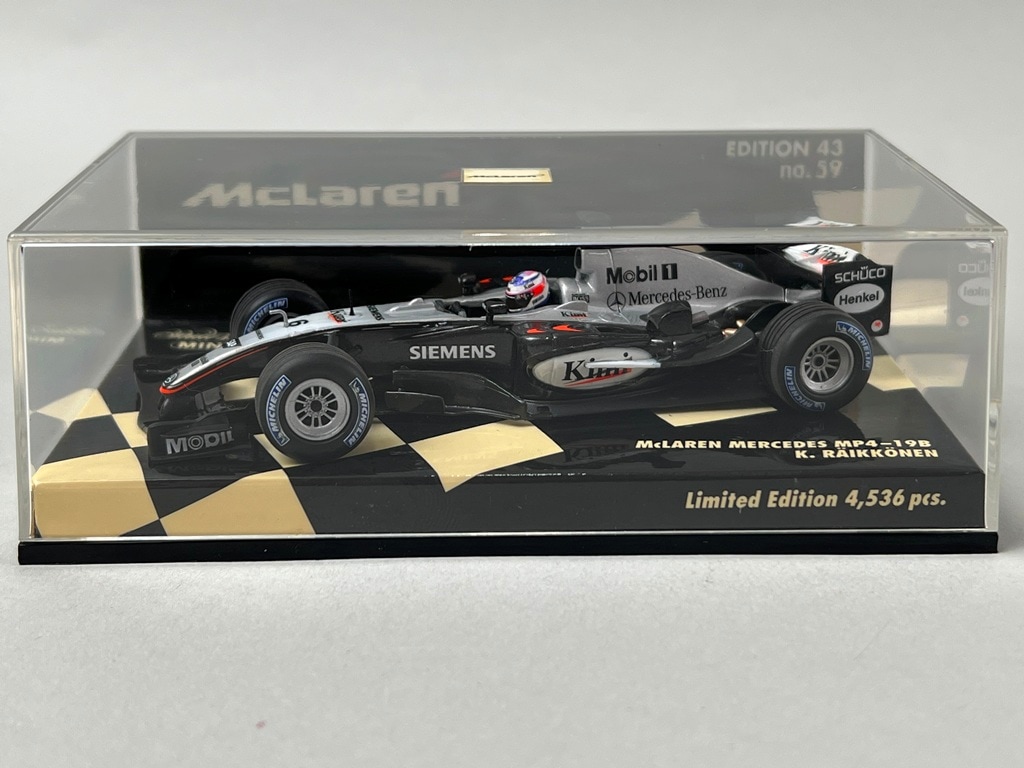 1/43 ミニチャンプス 530044316 マクラーレン メルセデス MP4