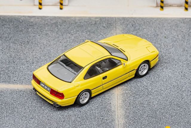 新品 LL-028-214 Shadow 1/64 BMW 850 CSi Yellow(LHD), Boost