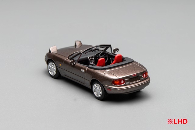 昭和レトロ ツノダ 婦人スポーツ車 未使用 箱入り新品 フレンチユ今日だけ値下げ 予約 M60202L モーターヘリックス 1/64 マツダ MX-5 Miata (NA) 左