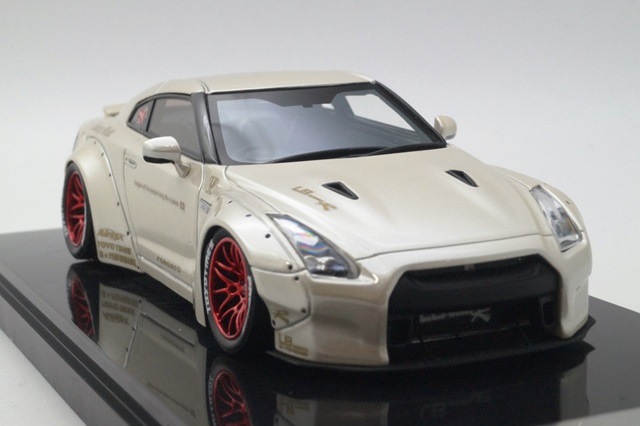 ����17B04-06 onemodel 1/43 ���� LB Work R35 Ducktail  �ѡ���ۥ磻��
