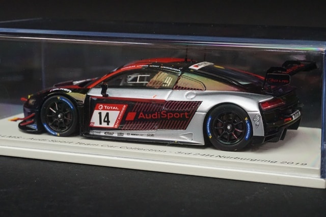 1/43 スパーク SG523 アウディ R8 LMS Car Collection 3位