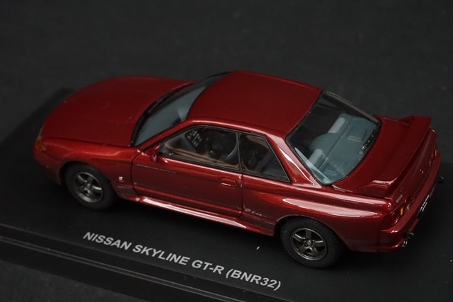1/43 京商 03221R 日産 スカイライン GT-R (BNR32) レッドパール