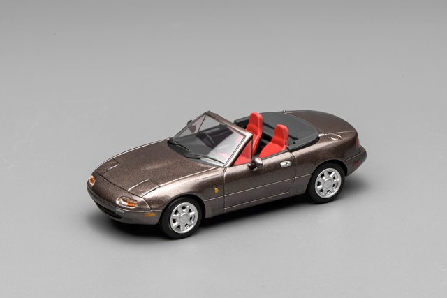 予約 M60207R モーターヘリックス 1/64 マツダ Eunos Roadster (NA) 右