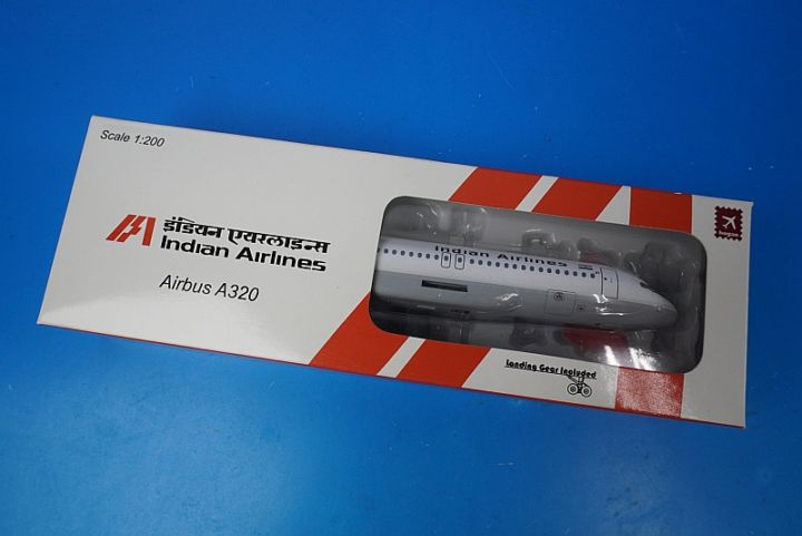 1/200 A320 インディアン航空 ランディングギア/スタンド付属