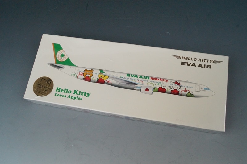 エバー航空　エアバスA330-300　ハローキティ　＜1/200＞ 1/200 A330-300 エバエアー ハローキティ Loves Apples/ラブズアップル