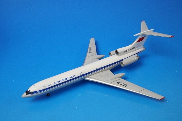 ウズベキスタン航空 UZBEKISTAN ツポレフ Tu-154M 1/200 553797 Uzbekistan Airways 乌兹别克斯坦航空Tupolev TU-154M UK